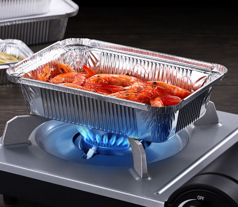 Vajilla de papel de aluminio.