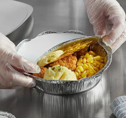 Envases de papel de aluminio que remodelan la industria moderna de servicios alimentarios