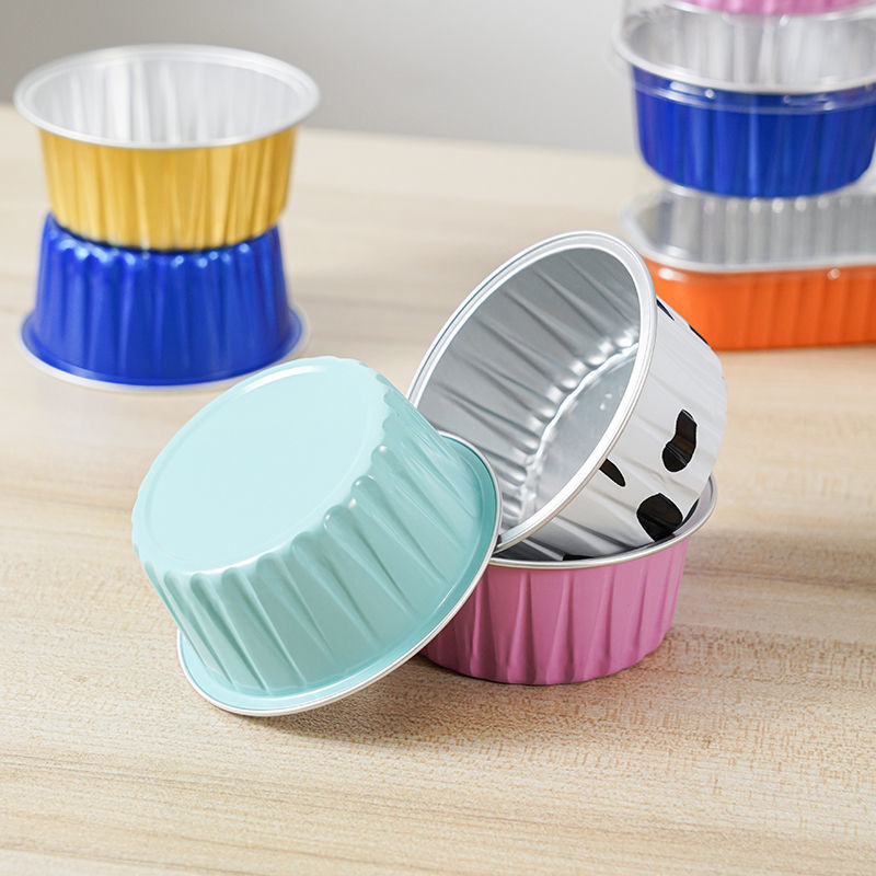 Tazas para hornear de papel de aluminio sellables de oro pequeño con tapa de plástico